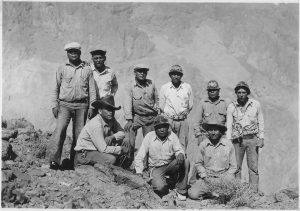 %22indians_employed_on_the_construction_of_hoover_dam_as_high-scalers-_this_group_includes_one_yaqui_one_crow_one-_-_nara_-_293745